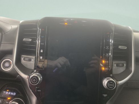 Used 2025 RAM 1500 Big Horn AWD/4WD image 23