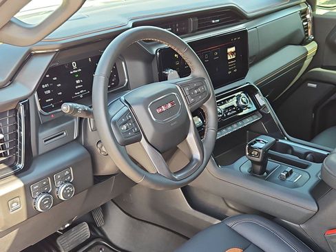 Used 2026 GMC Sierra 1500 AT4 w/ AT4 Premium Package AWD/4WD image 10