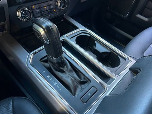 Used 2016 Ford F150 Platinum w/ Equipment Group 701A Luxury image 27