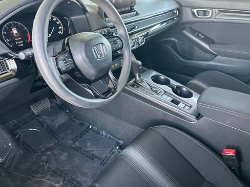 Used 2023 Honda Civic LX image 9
