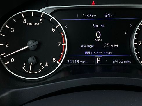 Used 2025 Nissan Altima 2.5 SR image 37