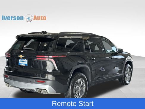 Used 2026 Chevrolet Traverse LT image 9