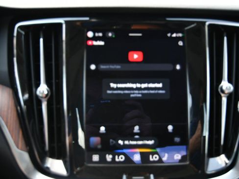 Used 2024 Volvo S60 B5 Plus FWD image 20