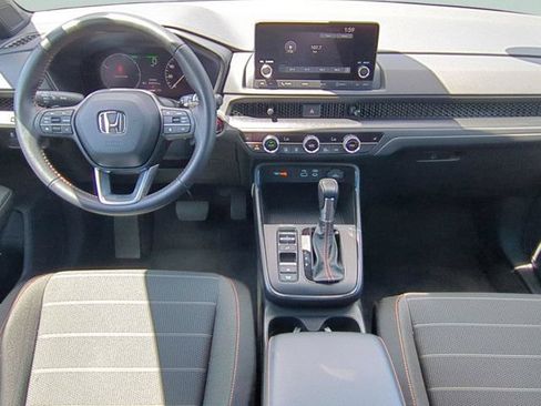 Used 2025 Honda CR-V Sport image 11