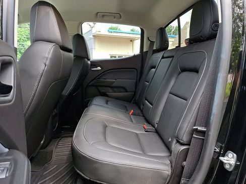 Used 2018 Chevrolet Colorado Z71 AWD/4WD image 9