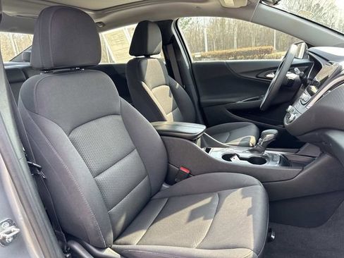 Used 2024 Chevrolet Malibu LT image 15