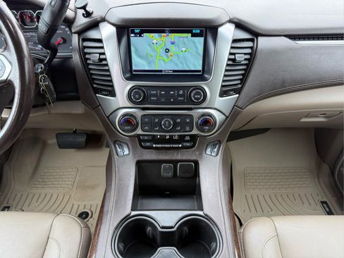 Used 2019 Chevrolet Suburban LT AWD/4WD image 21