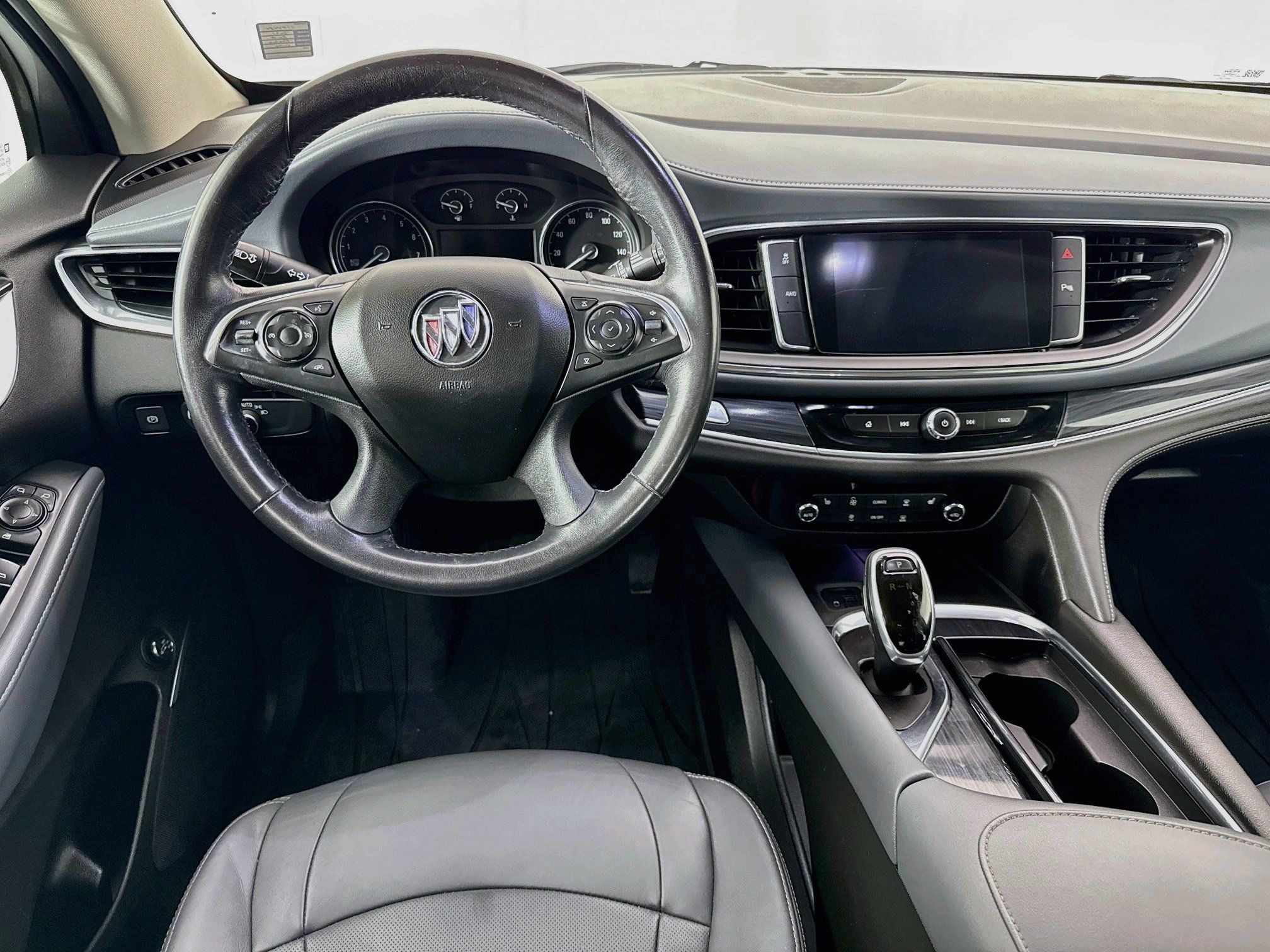 Used 2021 Buick Enclave Essence AWD/4WD image 20