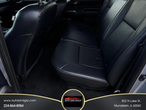 Used 2018 Toyota Tacoma Limited image 13