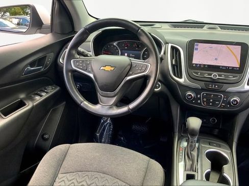 Used 2022 Chevrolet Equinox LT image 8