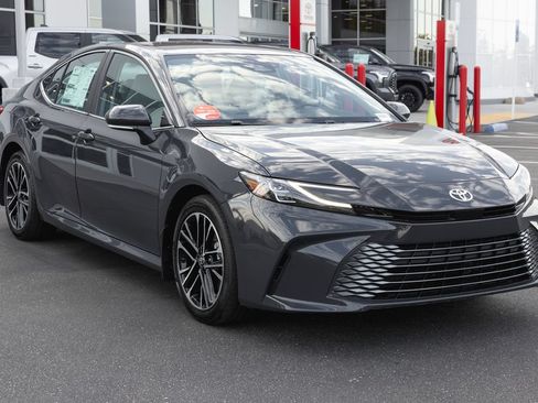 New 2026 Toyota Camry XLE FWD image 3