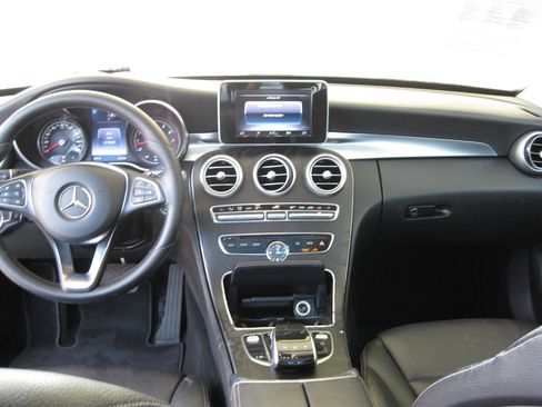 Used 2015 Mercedes-Benz C 300 Sedan image 28