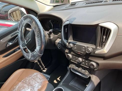 Used 2019 GMC Terrain SLT w/ Preferred Package FWD image 9