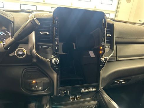 New 2025 RAM 2500 Laramie image 25