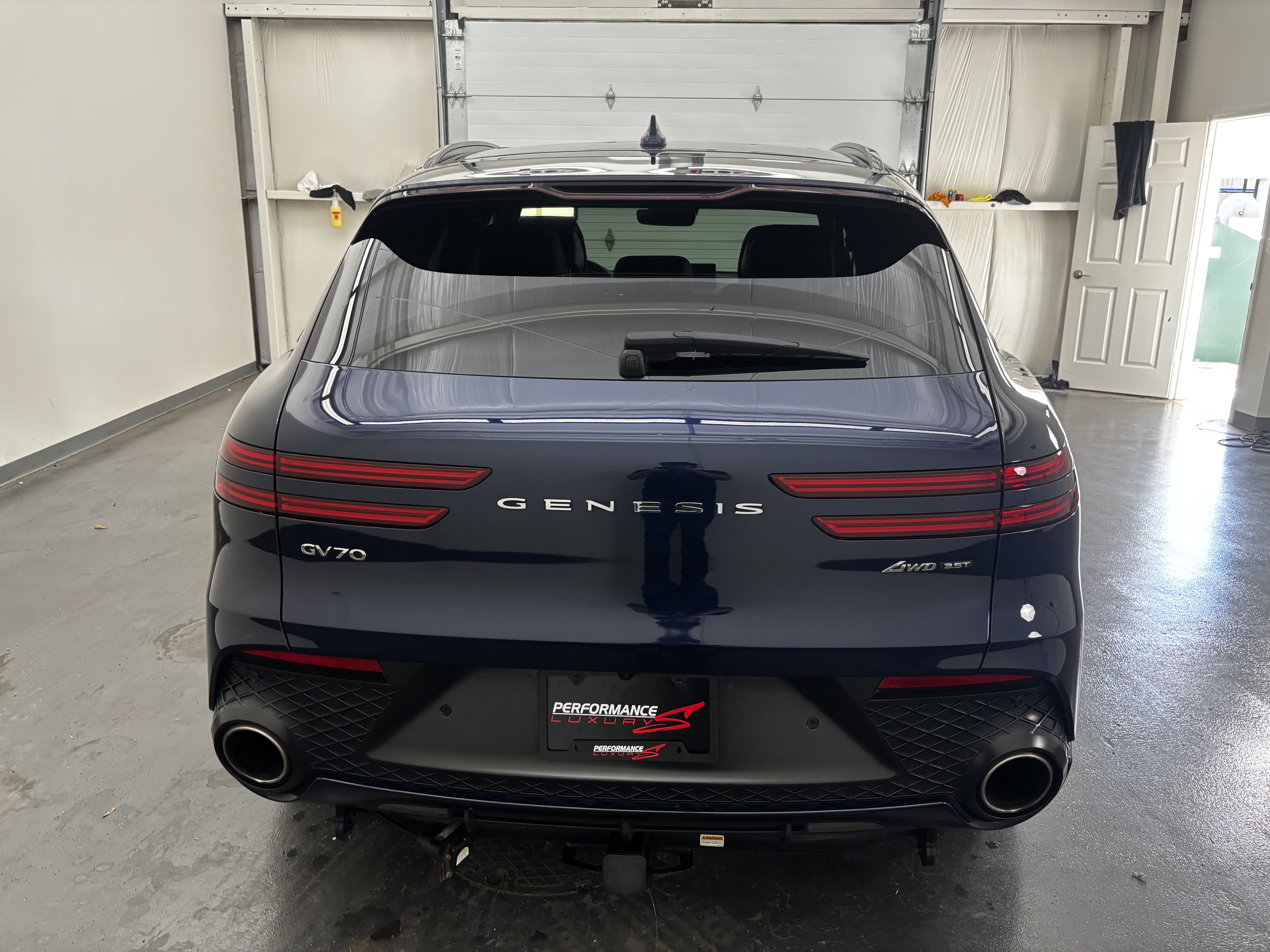 Used 2023 Genesis GV70 3.5T Sport w/ Sport Prestige Package AWD/4WD image 7