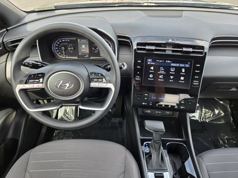 Used 2024 Hyundai Santa Cruz SEL image 6