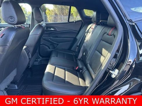 Used 2025 Chevrolet Trax RS w/ Sunroof Package image 15