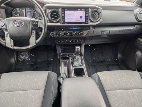 Used 2023 Toyota Tacoma TRD Off-Road image 11