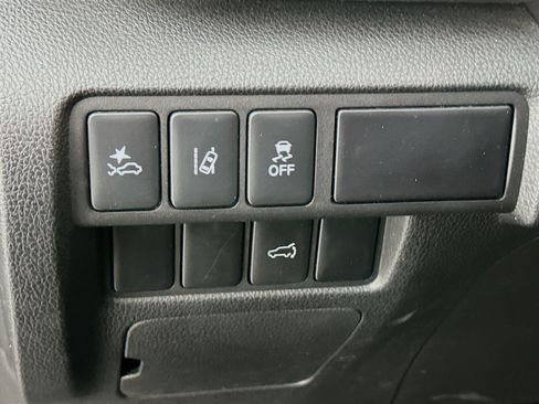 Used 2024 Mitsubishi Eclipse Cross SE AWD/4WD image 17