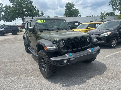Used 2024 Jeep Wrangler Unlimited AWD/4WD image 4