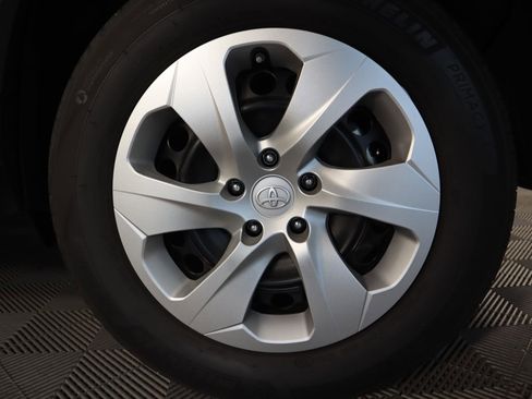 Used 2023 Toyota RAV4 LE image 30