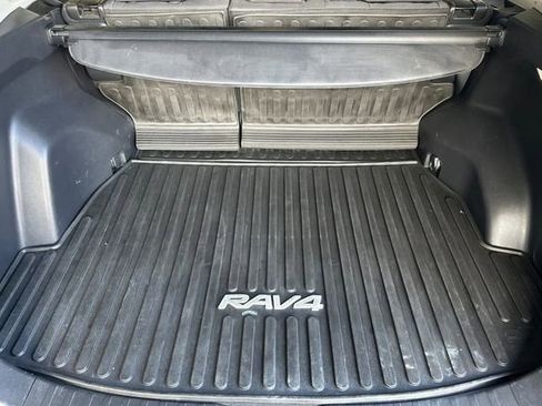 Used 2023 Toyota RAV4 LE AWD/4WD image 19