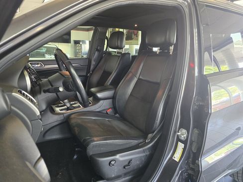 Used 2019 Jeep Grand Cherokee Altitude image 9