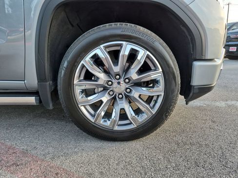Used 2024 GMC Sierra 1500 Denali AWD/4WD image 18