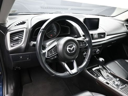 Used 2017 MAZDA MAZDA3 Touring image 13