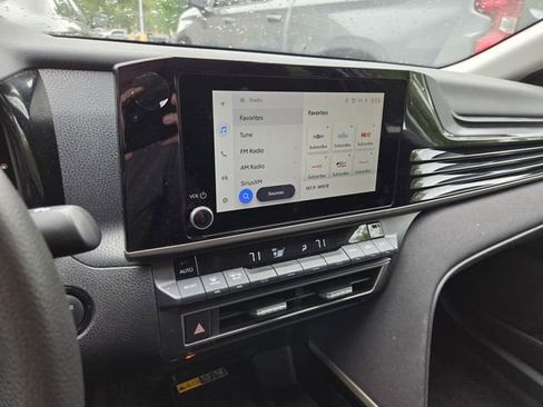 Used 2025 Toyota Camry LE FWD image 12