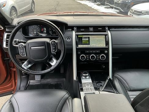 Used 2018 Land Rover Discovery HSE image 26