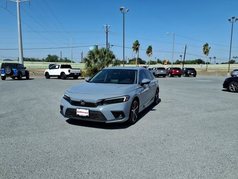 Certified 2024 Honda Civic Touring image 4