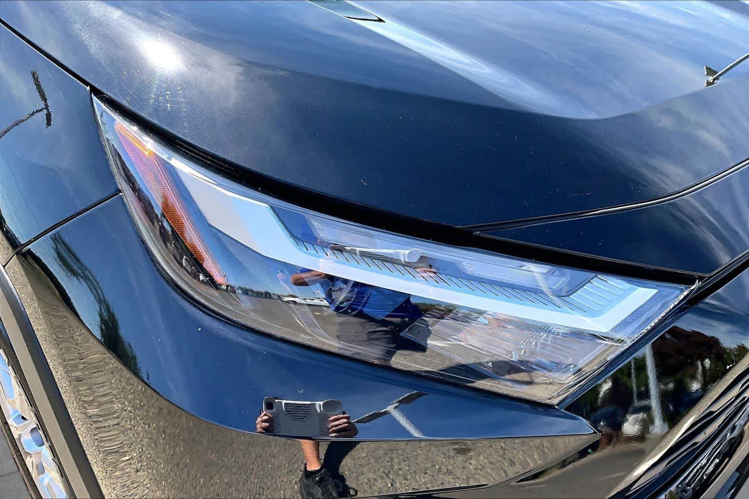 Certified 2024 Toyota RAV4 LE AWD/4WD image 27