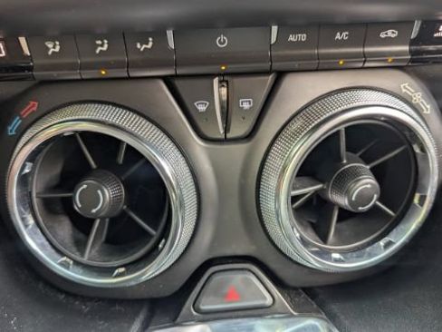 Used 2019 Chevrolet Camaro SS RWD image 27