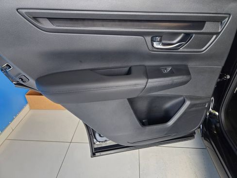 Certified 2025 Honda CR-V EX image 18