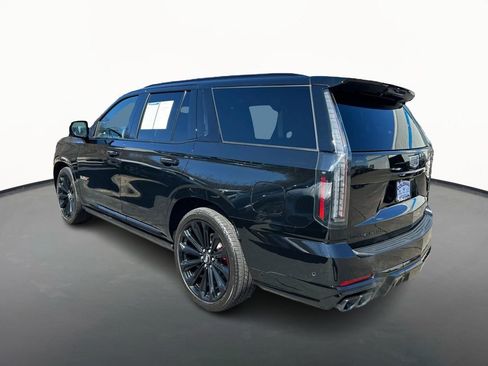 Certified 2025 Cadillac Escalade V w/ LPO, Floor Liner Package AWD/4WD image 7