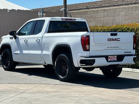 Certified 2022 GMC Sierra 1500 Elevation RWD image 6