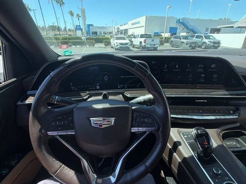 Used 2022 Cadillac Escalade ESV Sport w/ Touring Package AWD/4WD image 21