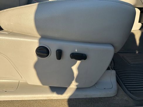 Used 2012 GMC Sierra 1500 SLT w/ Suspension Package, Off-Road image 33