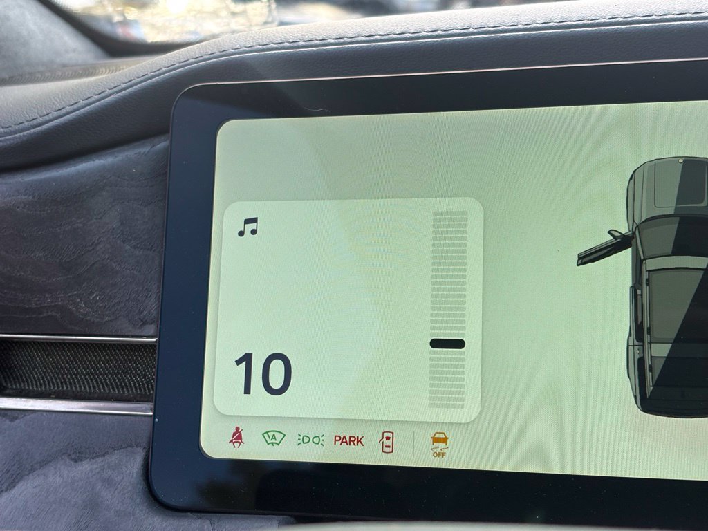 Used 2022 Rivian R1S Launch Edition Quad AWD/4WD image 25