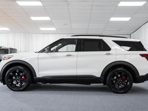 Certified 2024 Ford Explorer ST w/ Equipment Group 401A image 5