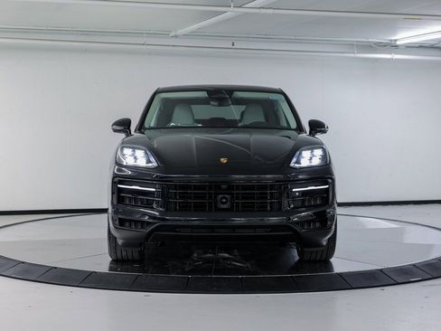 New 2026 Porsche Cayenne S image 10