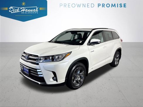 Used 2019 Toyota Highlander Limited Platinum image 1