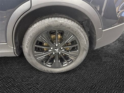 Used 2022 Mitsubishi Eclipse Cross LE image 38