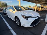 Used 2022 Toyota Corolla LE image 3