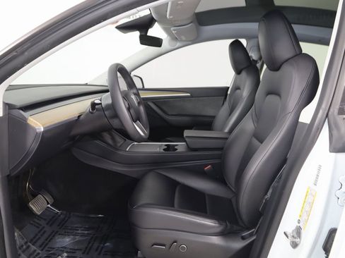 Used 2023 Tesla Model Y Long Range image 13