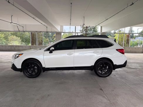 Used 2019 Subaru Outback 2.5i Limited w/ Popular Package #2 AWD/4WD image 8