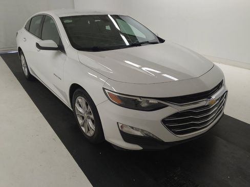 Used 2019 Chevrolet Malibu LT w/ Leather Package FWD image 13