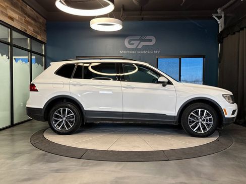 Used 2021 Volkswagen Tiguan S image 2
