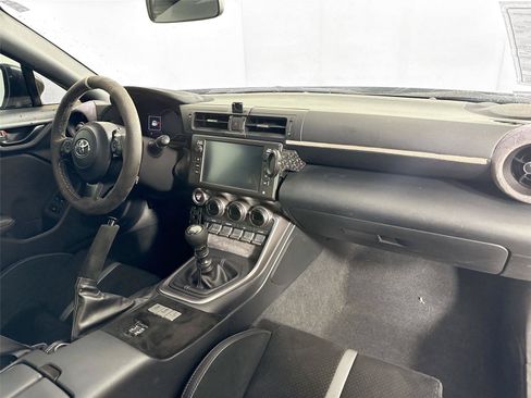 Used 2023 Toyota GR86 Premium RWD image 38